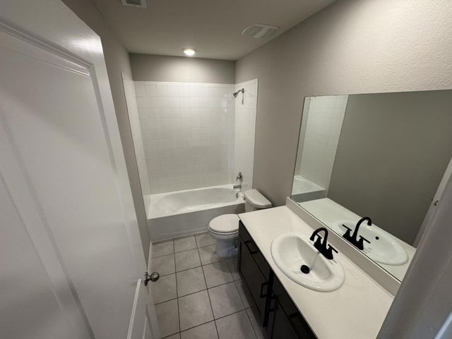 929 Alton Drive, Aubrey, TX 76227