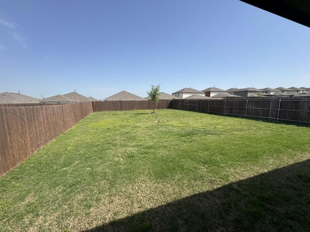 929 Alton Drive, Aubrey, TX 76227