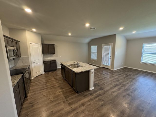 929 Alton Drive, Aubrey, TX 76227
