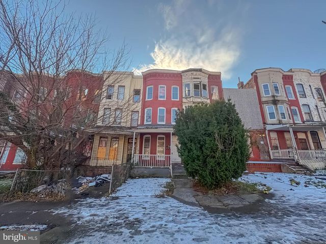 2821 W NORTH AVE, Baltimore, MD 21216