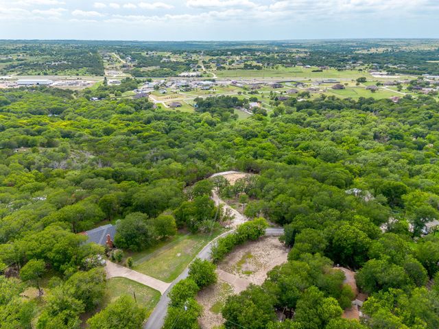 113 Overlook Court, Cresson, TX 76035
