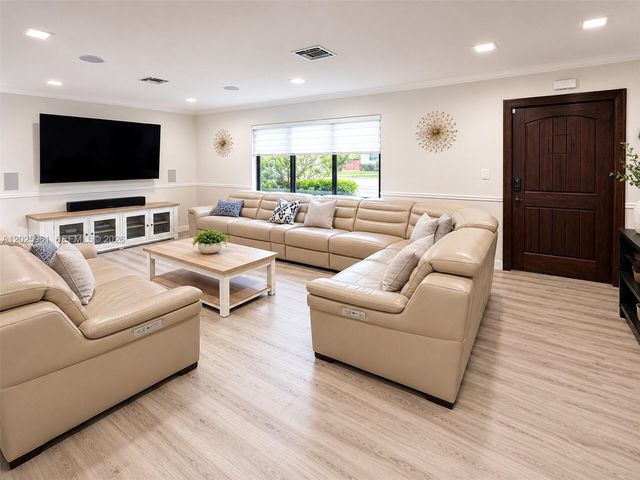 10240 SW 112th Street, Miami, FL 33176