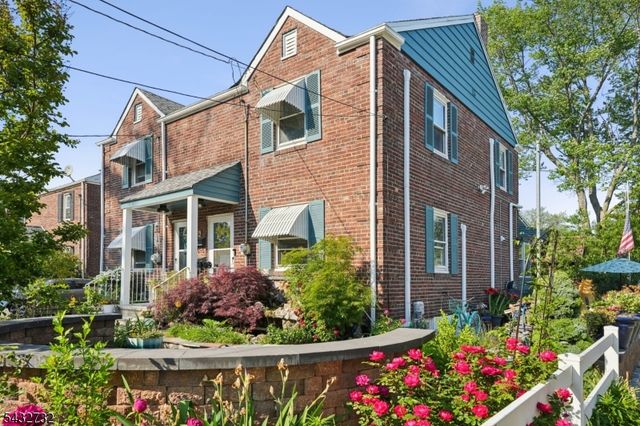 371 Raleigh Rd, Rahway City, NJ 07065