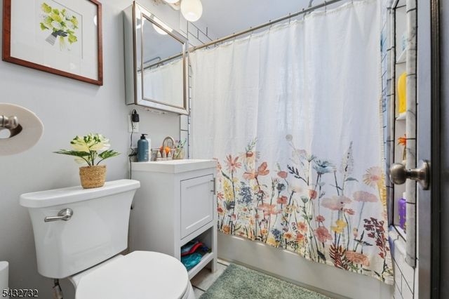 371 Raleigh Rd, Rahway City, NJ 07065