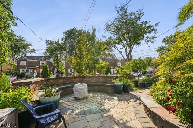371 Raleigh Rd, Rahway City, NJ 07065