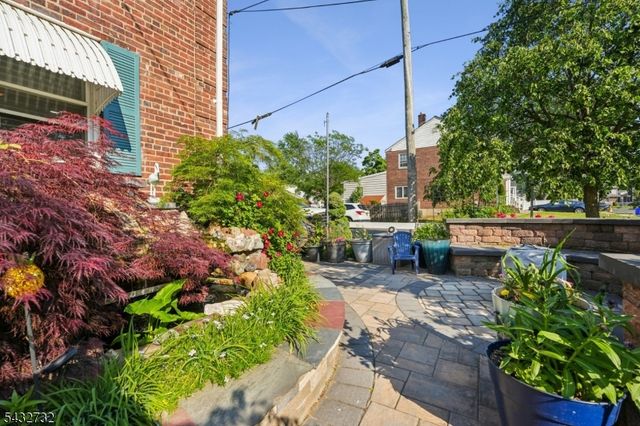 371 Raleigh Rd, Rahway City, NJ 07065