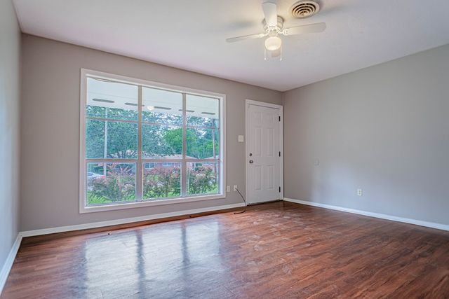 1300 23rd Court, Phenix City, AL 36854