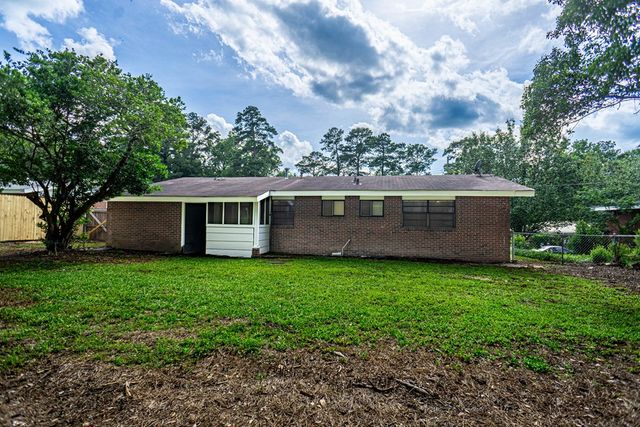1300 23rd Court, Phenix City, AL 36854