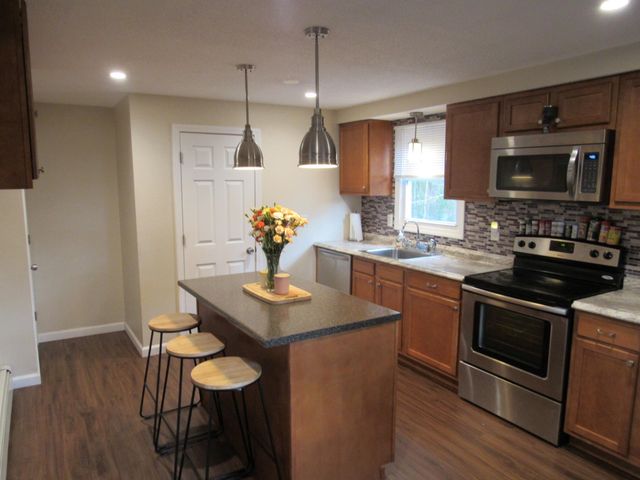 375 Whitehall Road, Hooksett, NH 03106