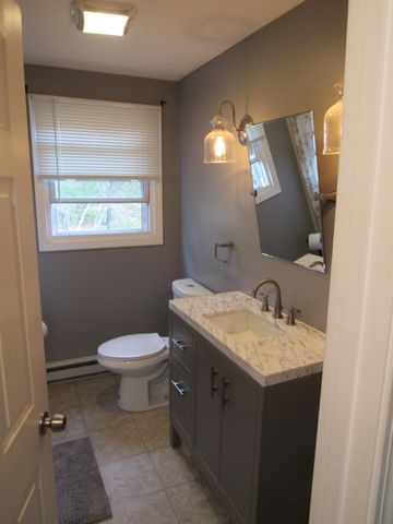 375 Whitehall Road, Hooksett, NH 03106