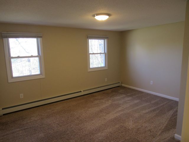 375 Whitehall Road, Hooksett, NH 03106