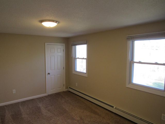 375 Whitehall Road, Hooksett, NH 03106
