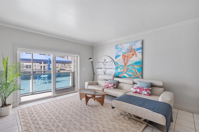 1701 S Ocean Dr 105, Hollywood, FL 33019