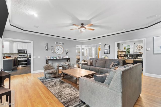 1573 Lancaster SE, Canton, OH 44709