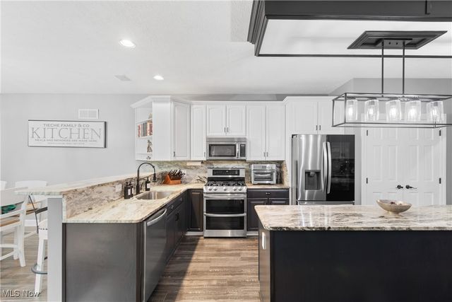 1573 Lancaster SE, Canton, OH 44709