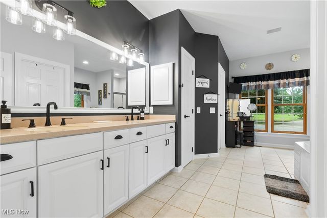 1573 Lancaster SE, Canton, OH 44709