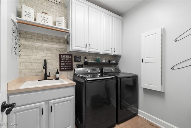 1573 Lancaster SE, Canton, OH 44709