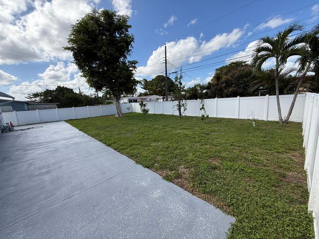 6319 Southgate Boulevard, Margate, FL 33068