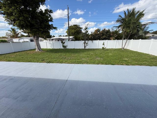 6319 Southgate Boulevard, Margate, FL 33068