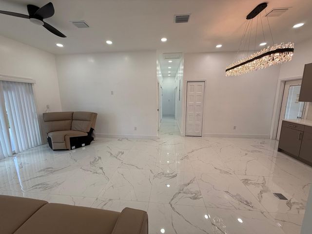 6319 Southgate Boulevard, Margate, FL 33068