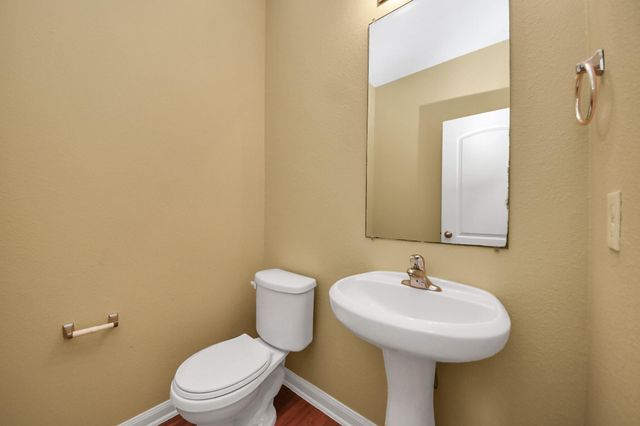 6915 Primrose Road, Baytown, TX 77521