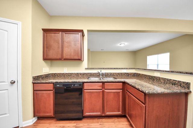 6915 Primrose Road, Baytown, TX 77521