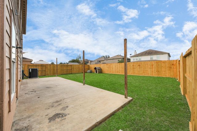 6915 Primrose Road, Baytown, TX 77521
