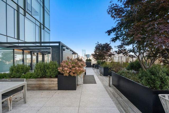 380 Harrison Ave 1118, Boston, MA 02118