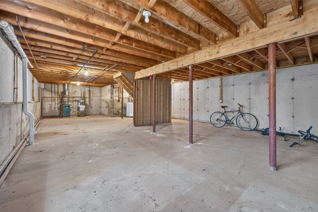 9 Arbor Drive, Shrewsbury, MA 01545