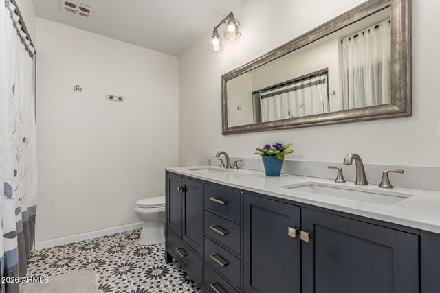 6040 N 15TH Street 27, Phoenix, AZ 85014