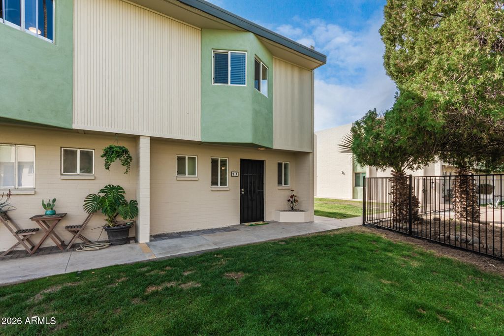 6040 N 15TH Street 27, Phoenix, AZ 85014