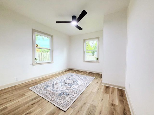 1133 MARQUETTE AVENUE, Green Bay, WI 54304