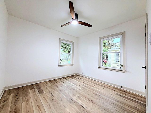 1133 MARQUETTE AVENUE, Green Bay, WI 54304