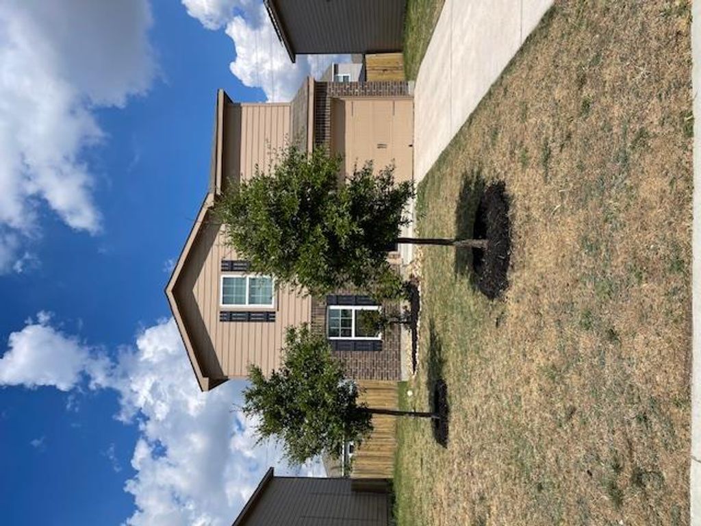 712 Cleary LN, Jarrell, TX 76537