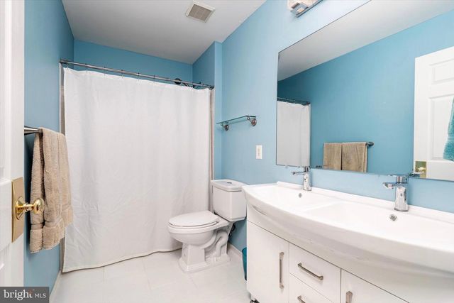 28 PICKERING DR, Robbinsville, NJ 08691