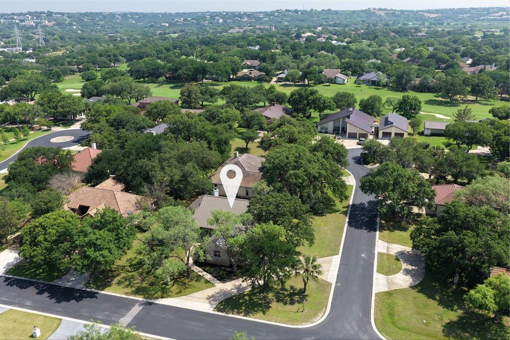 1308 Hi Circle N, Horseshoe Bay, TX 78657
