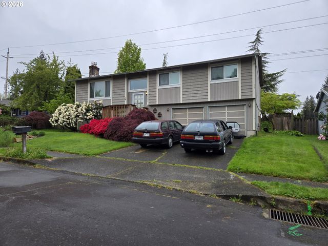 2231 Se PALOMA Dr, Gresham, OR 97080