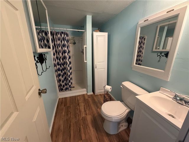 12 Hemlock Street, Elizabeth, WV 26143