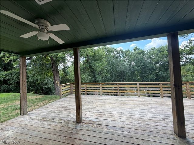 12 Hemlock Street, Elizabeth, WV 26143