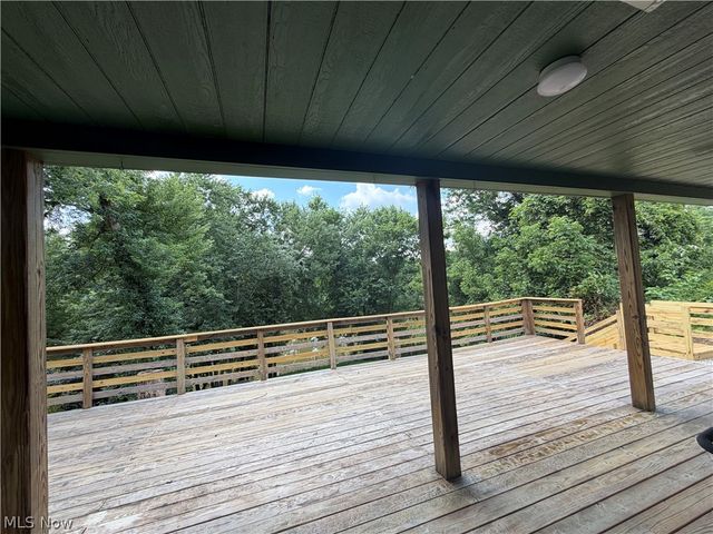 12 Hemlock Street, Elizabeth, WV 26143