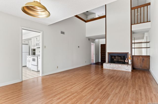 11303 Vance Jackson Rd Apt G4, San Antonio, TX 78230