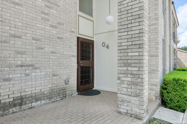 11303 Vance Jackson Rd Apt G4, San Antonio, TX 78230