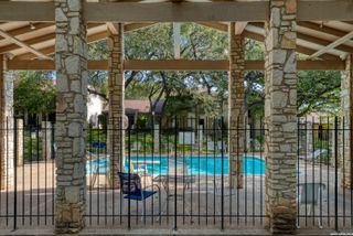 11303 Vance Jackson Rd Apt G4, San Antonio, TX 78230