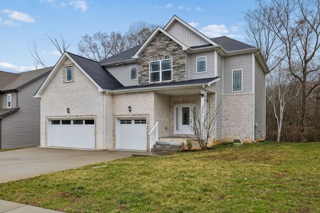 1033 Brightwood Ct, Clarksville, TN 37043