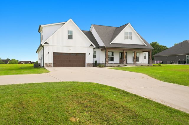 1174 Abiff Rd, Bon Aqua, TN 37025