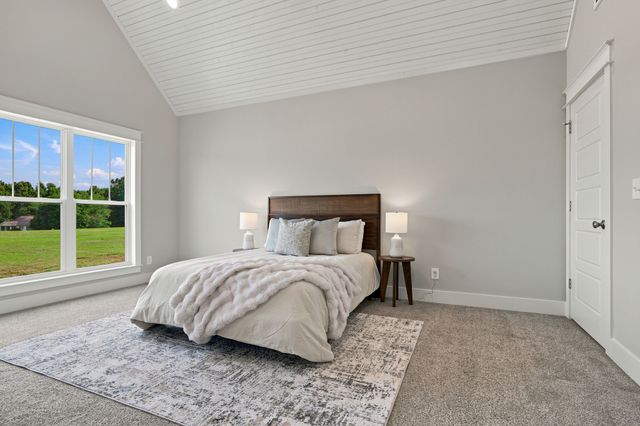 1174 Abiff Rd, Bon Aqua, TN 37025