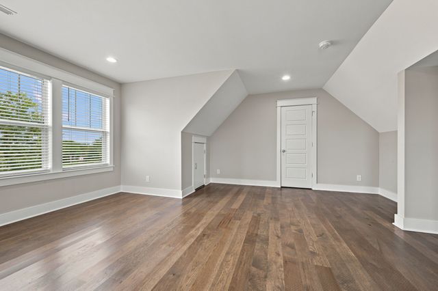 1174 Abiff Rd, Bon Aqua, TN 37025