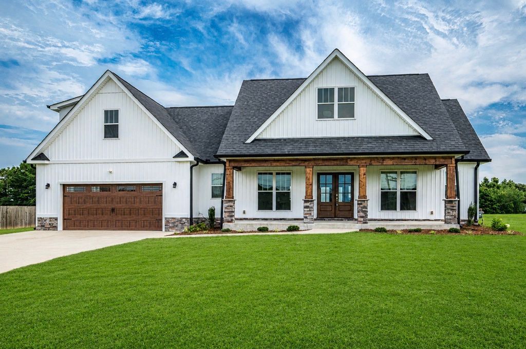 1174 Abiff Rd, Bon Aqua, TN 37025