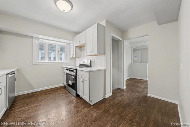 22620 Raven Avenue, Eastpointe, MI 48021