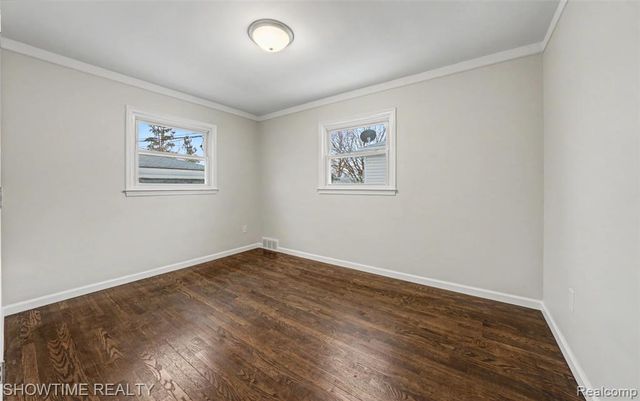 22620 Raven Avenue, Eastpointe, MI 48021